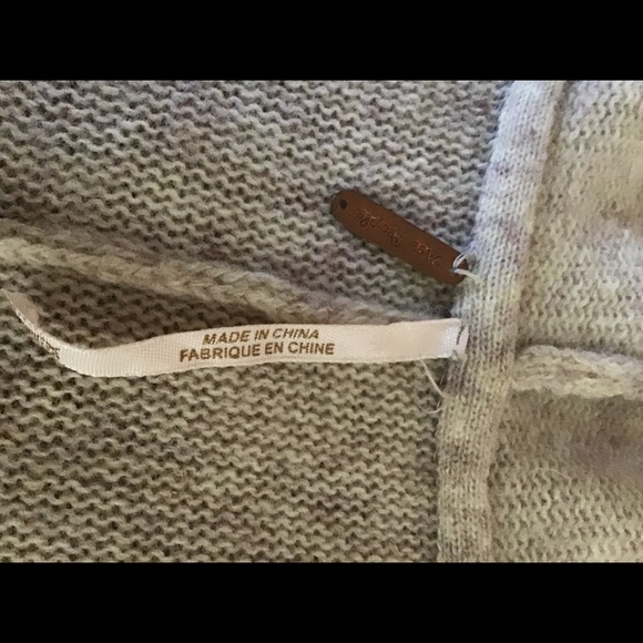 Cutest hooded Free People sweater - Picture 3 of 4